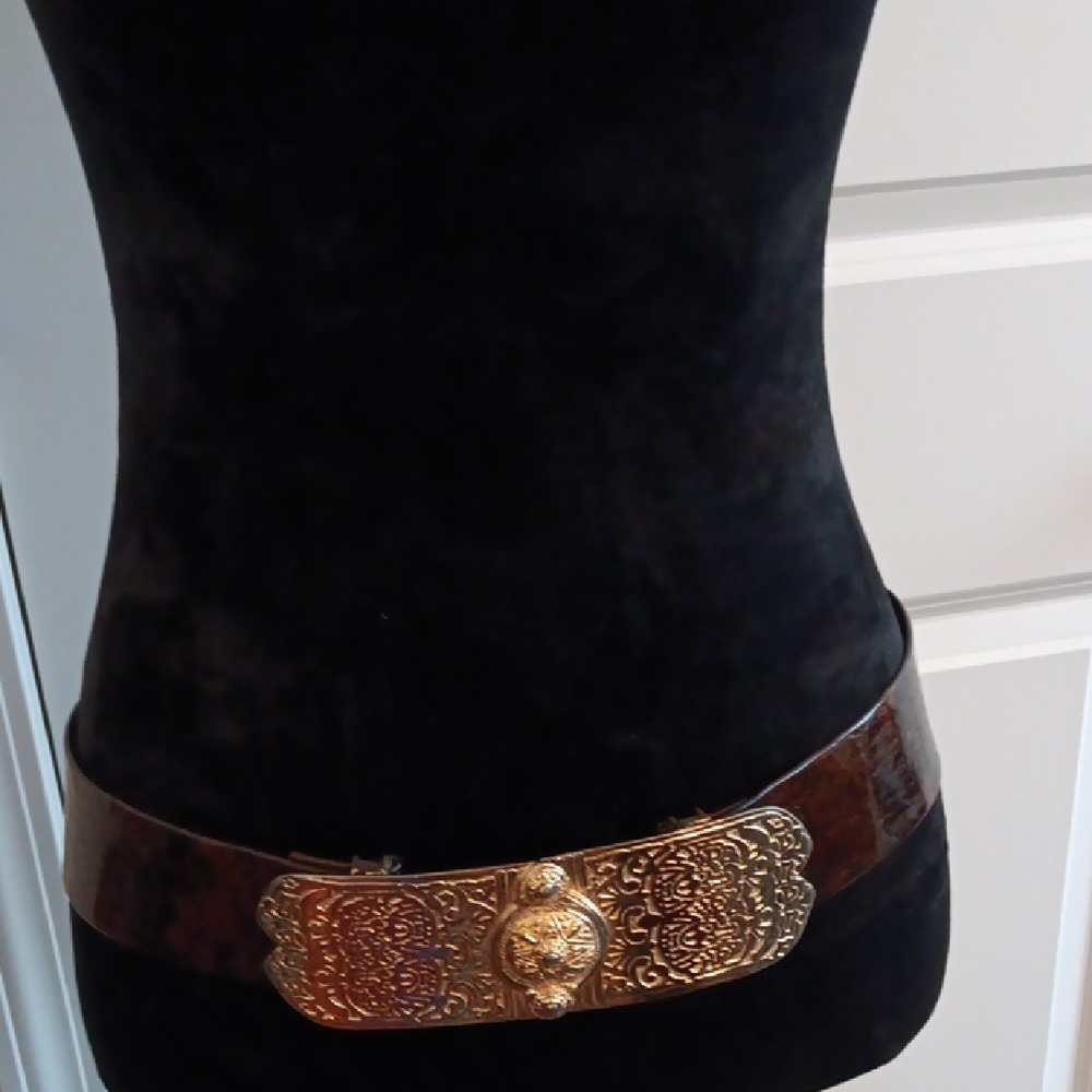 Elegant Gold and Brown Women's Belt